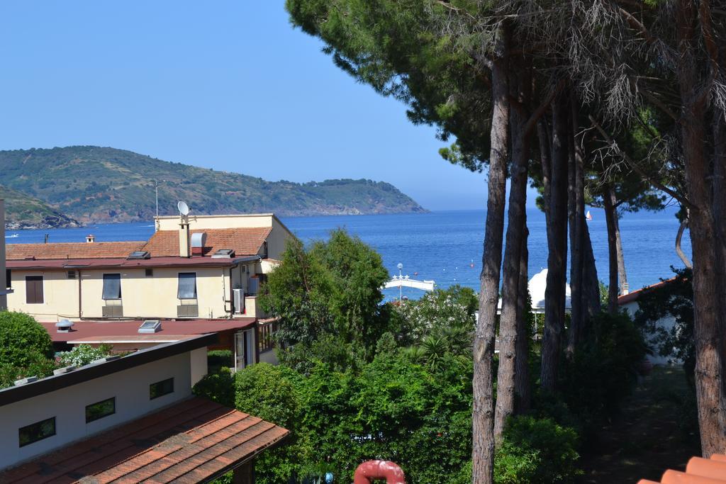 Terrazza Su Naregno Appartement Capoliveri  Buitenkant foto